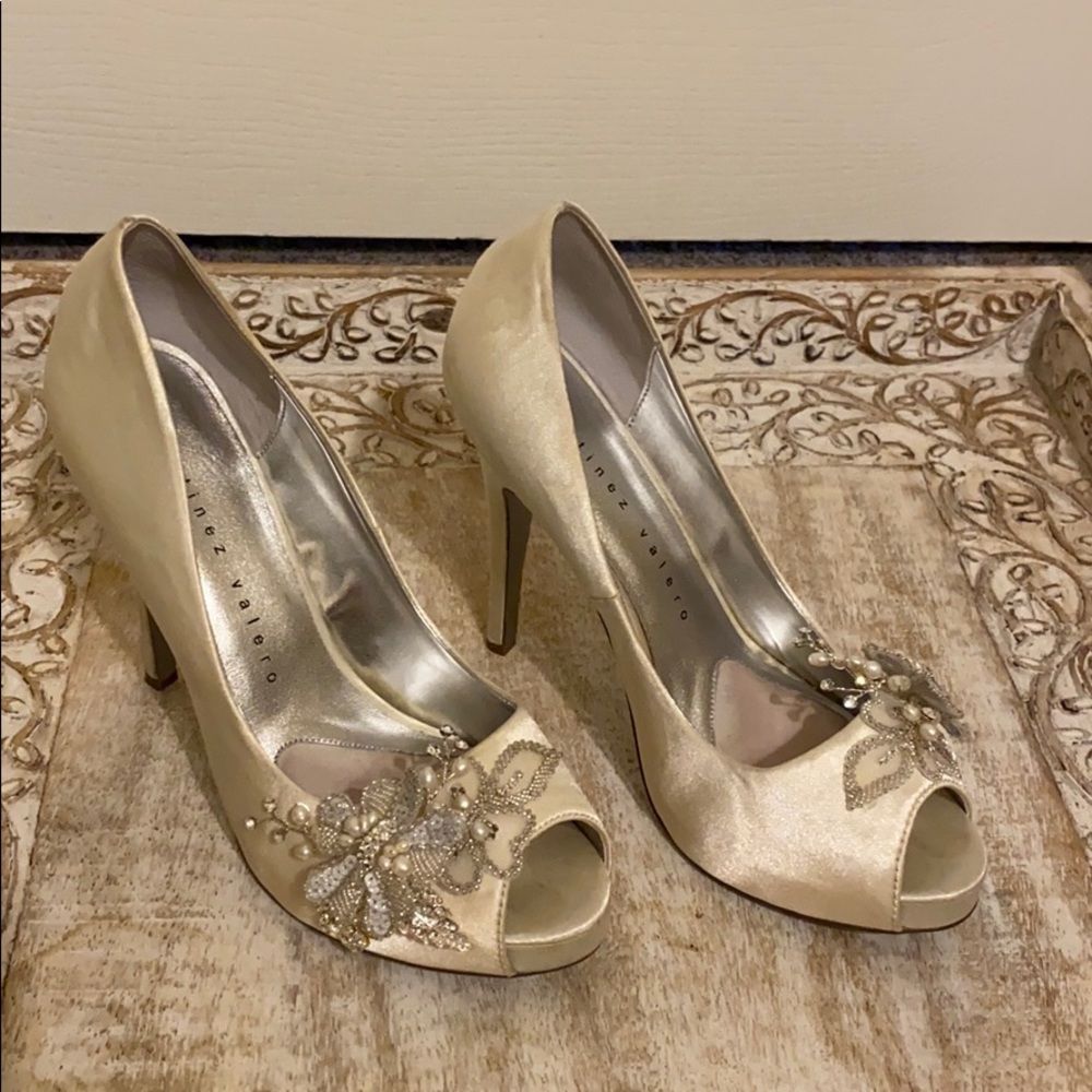 EUC Wedding or Formal Event Shoe